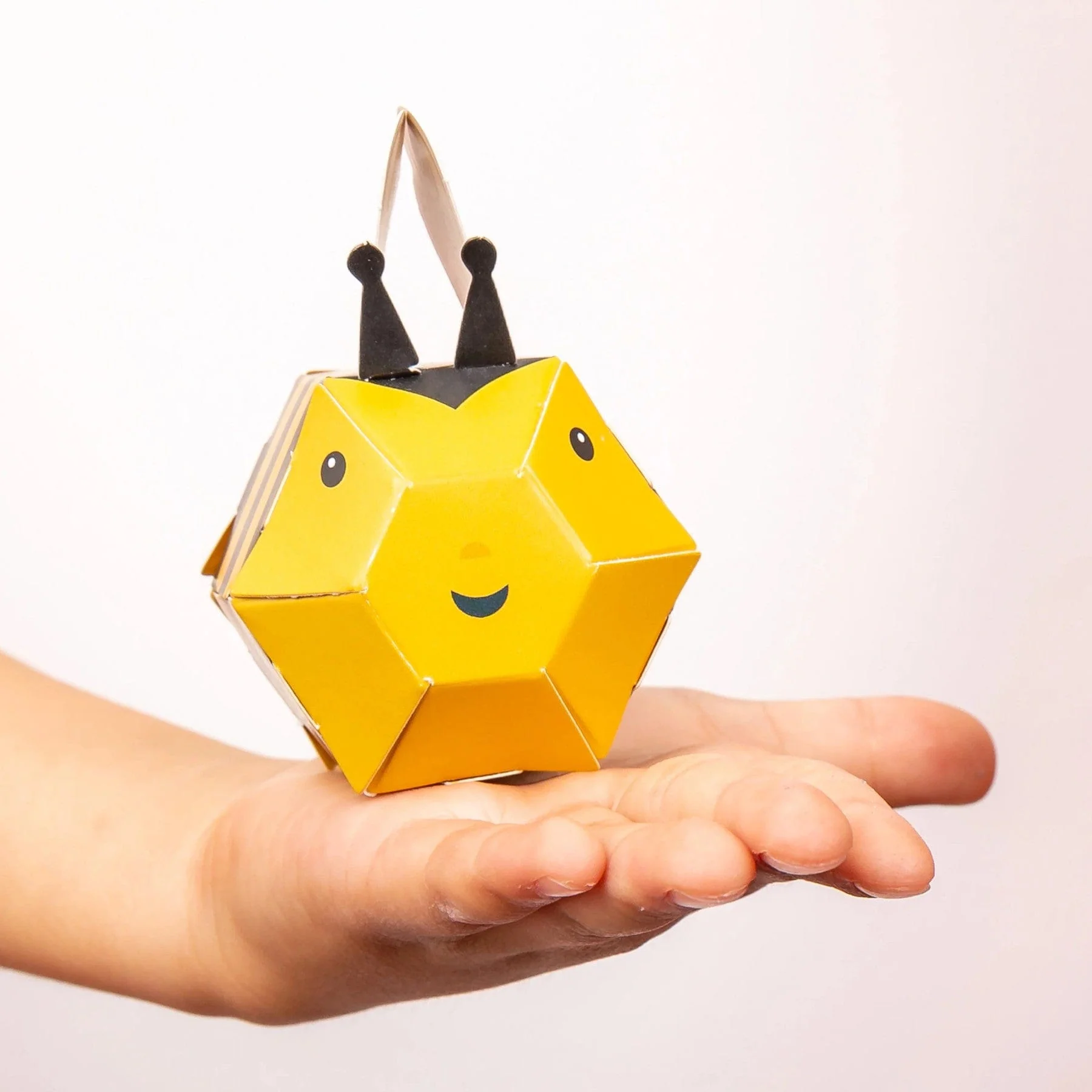 Create your own buzzy bumble bee - Image 5